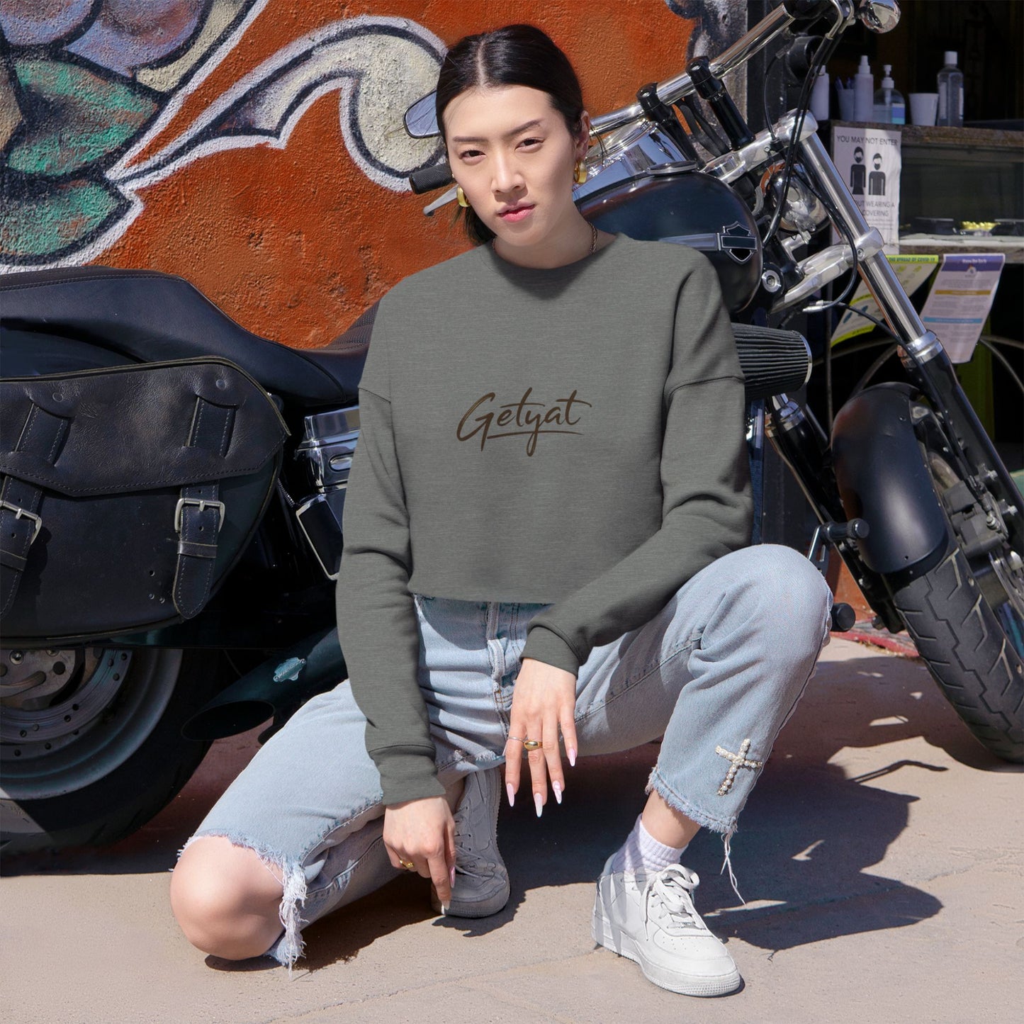 Cropped Sweatshirt — Dusty Rose 'Getvat' Script Crop Top for Women