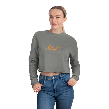 Women’s Cropped Sweatshirt – Dusty Rose “Getyat” Script Crop Top